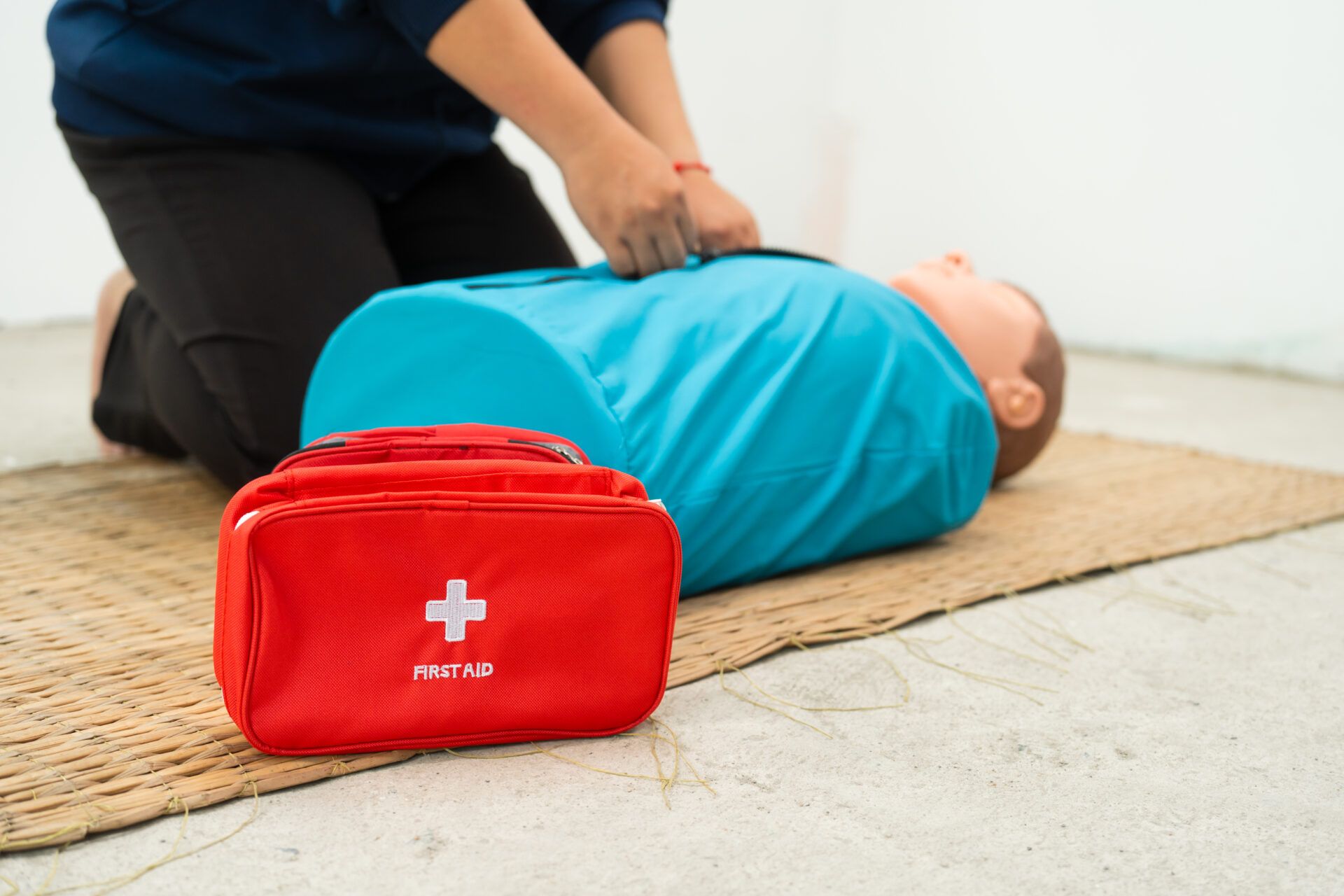 First Aid Requirements in the Workplace - Legal Guide | Arinite